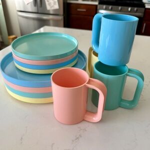 RARE Vintage Pastel Heller Massimo Vignelli Melamine Dish Set (12 Piece Set)